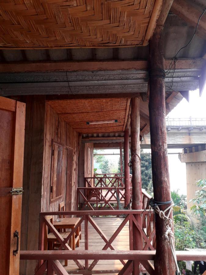 Sunrise Bungalow Hotel Nong Khiaw Bagian luar foto