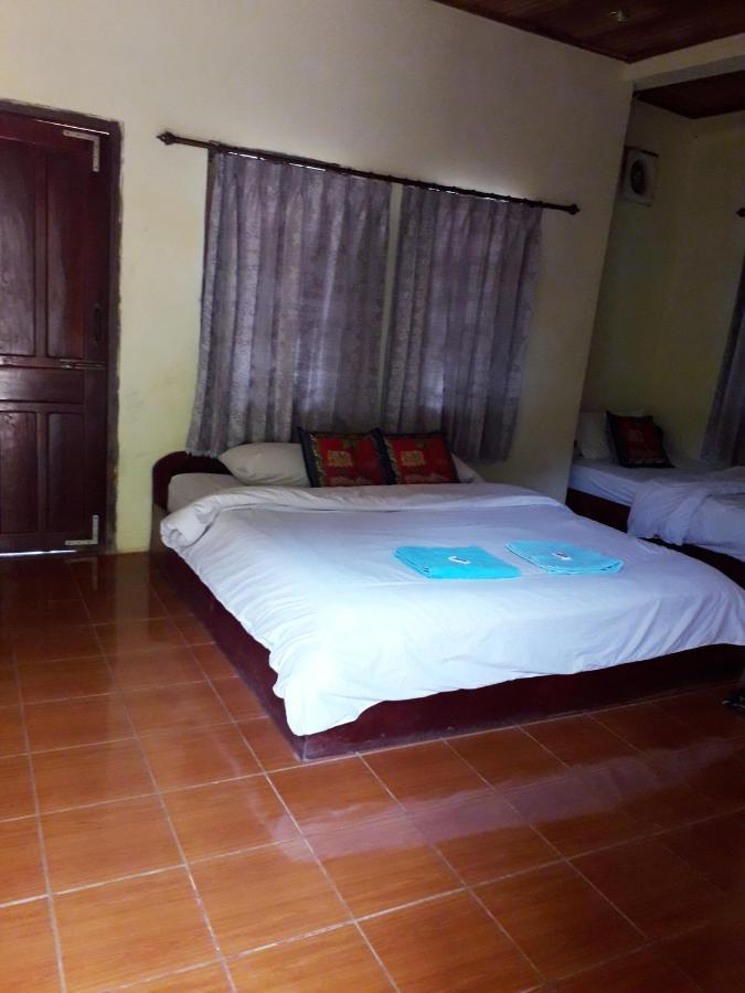 Sunrise Bungalow Hotel Nong Khiaw Bagian luar foto